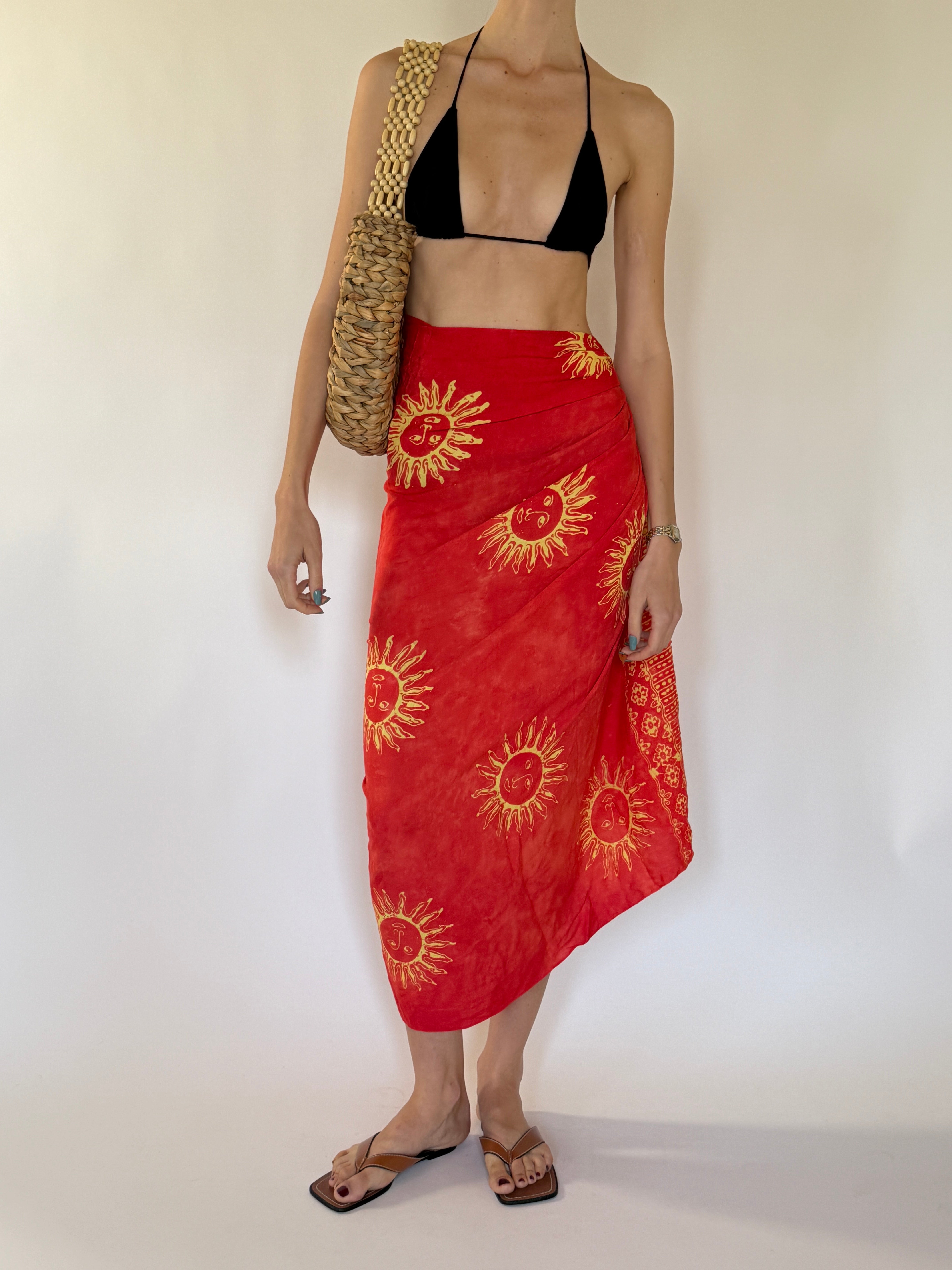 Vintage red sun motif sarong detail