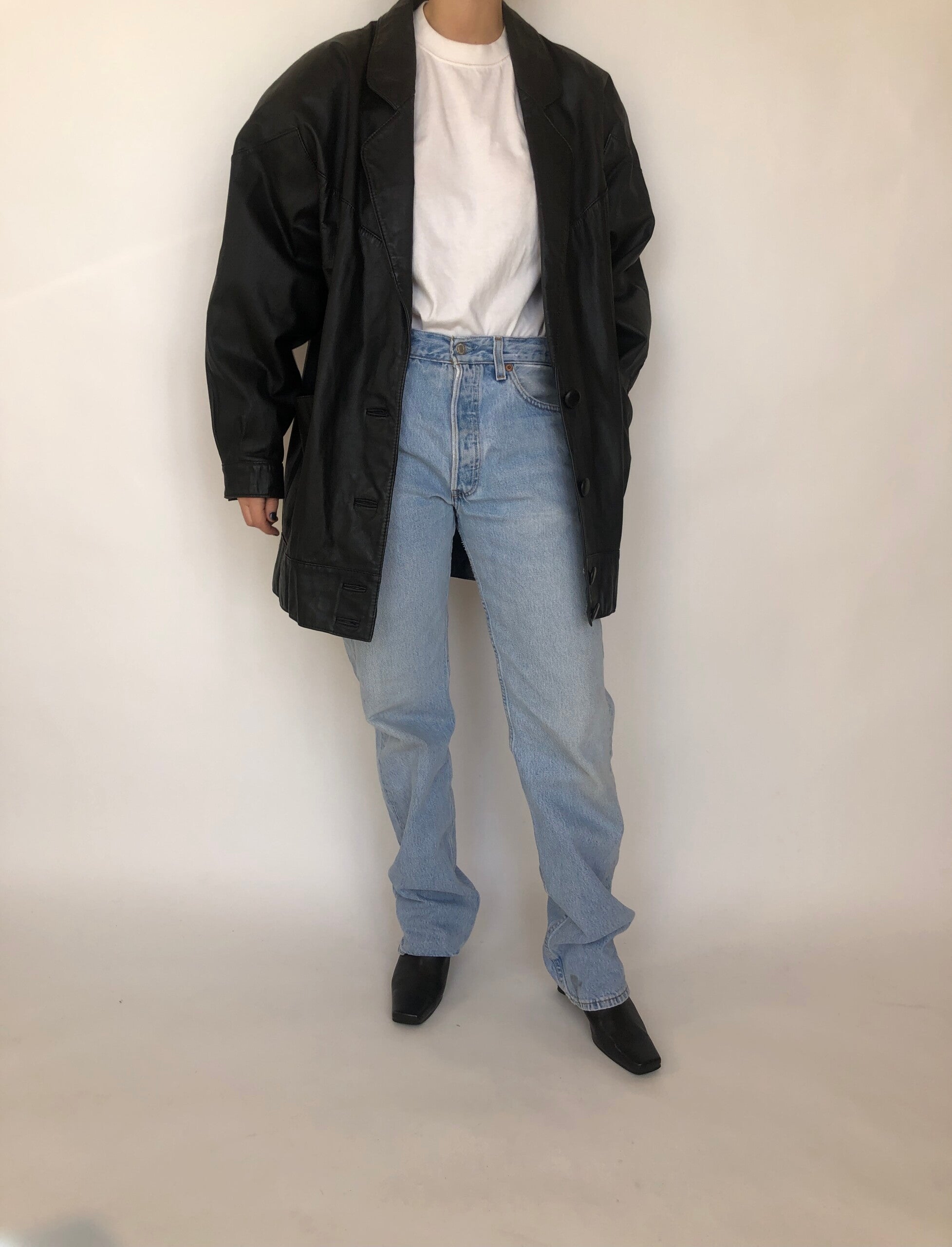 VINTAGE BLACK LEATHER JACKET 371