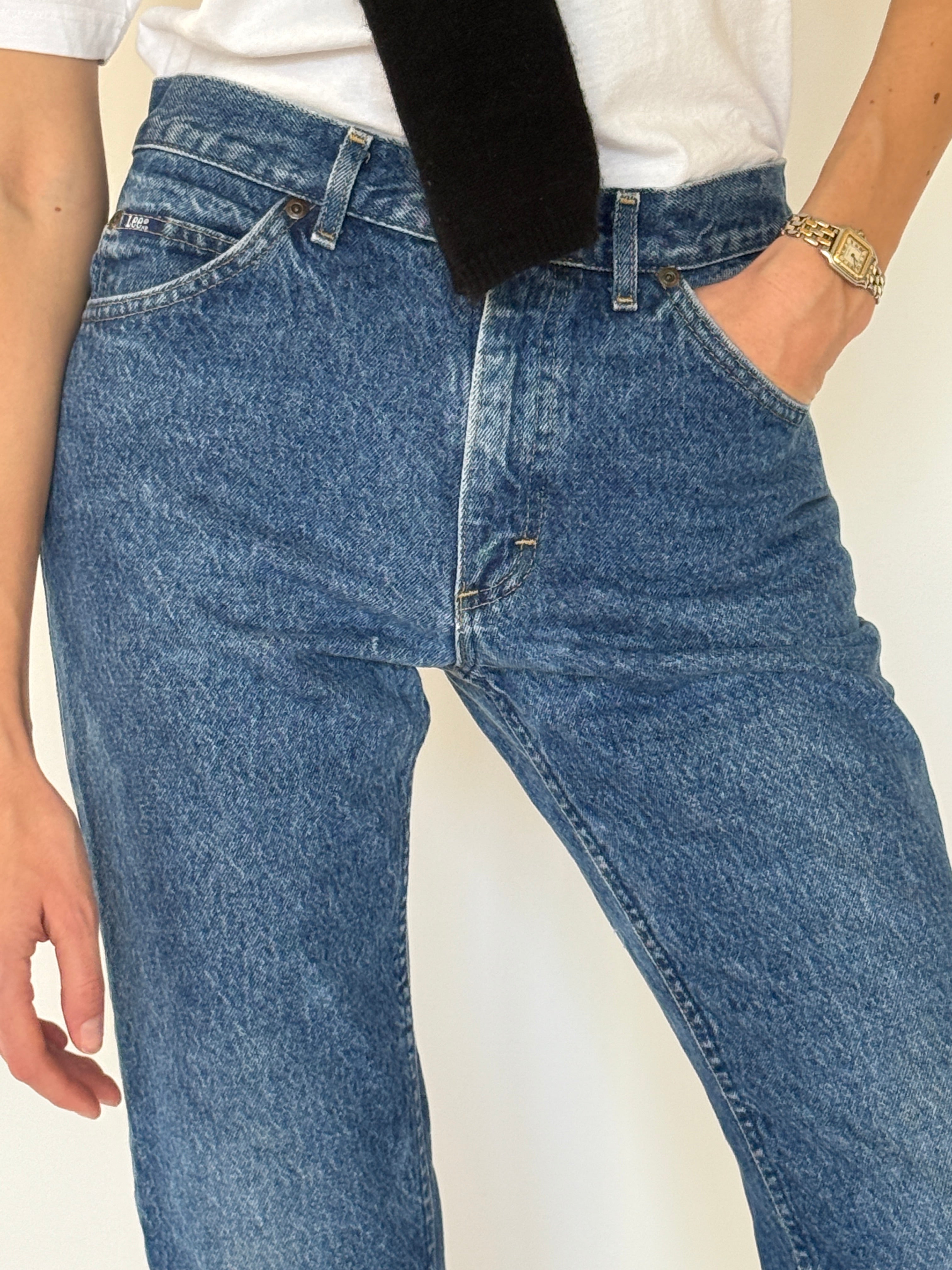 Vintage Lee straight-leg jeans blue fabric close-up denim texture