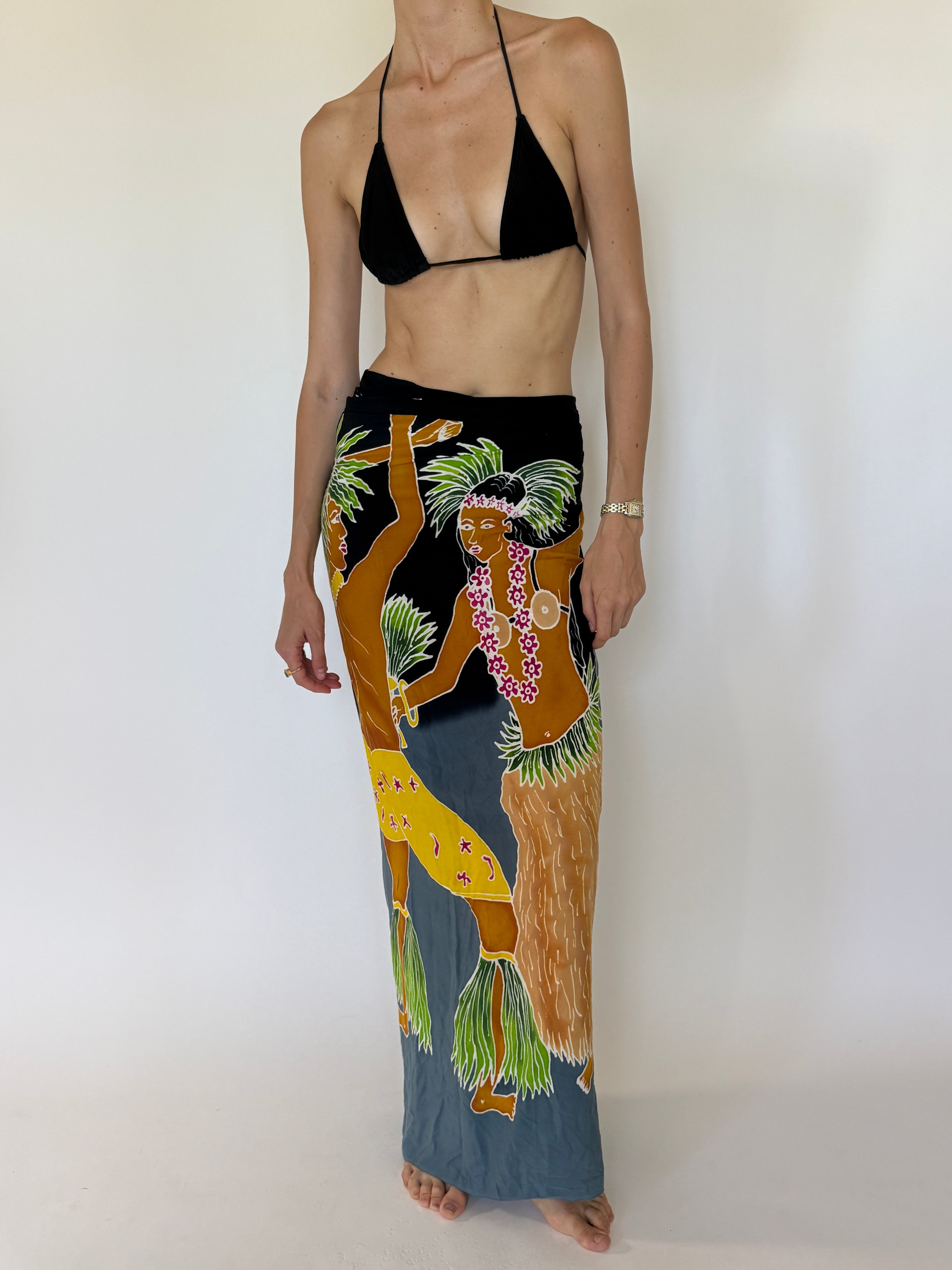 Vintage Hawaiian print pareo front view
