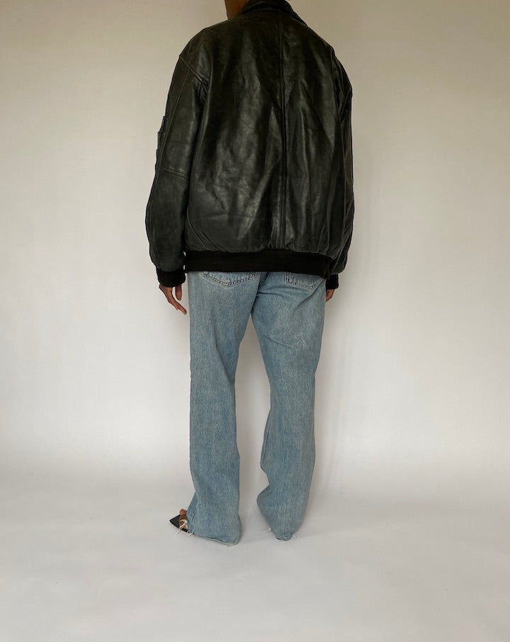VINTAGE OVERSIZED BLACK LEATHER JACKET 5001