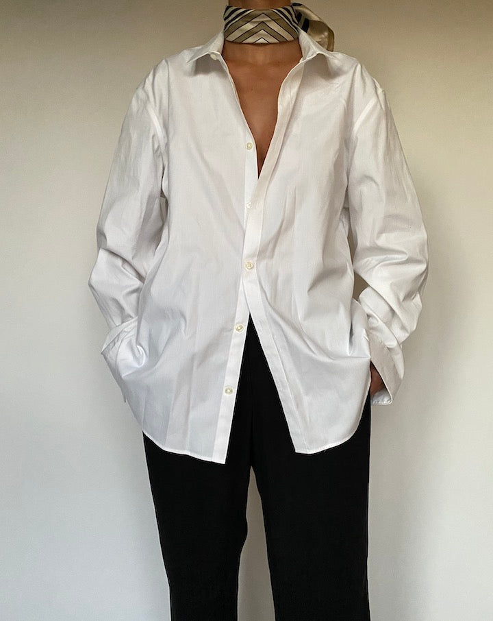VINTAGE WHITE CALVIN KLEIN SHIRT 2402