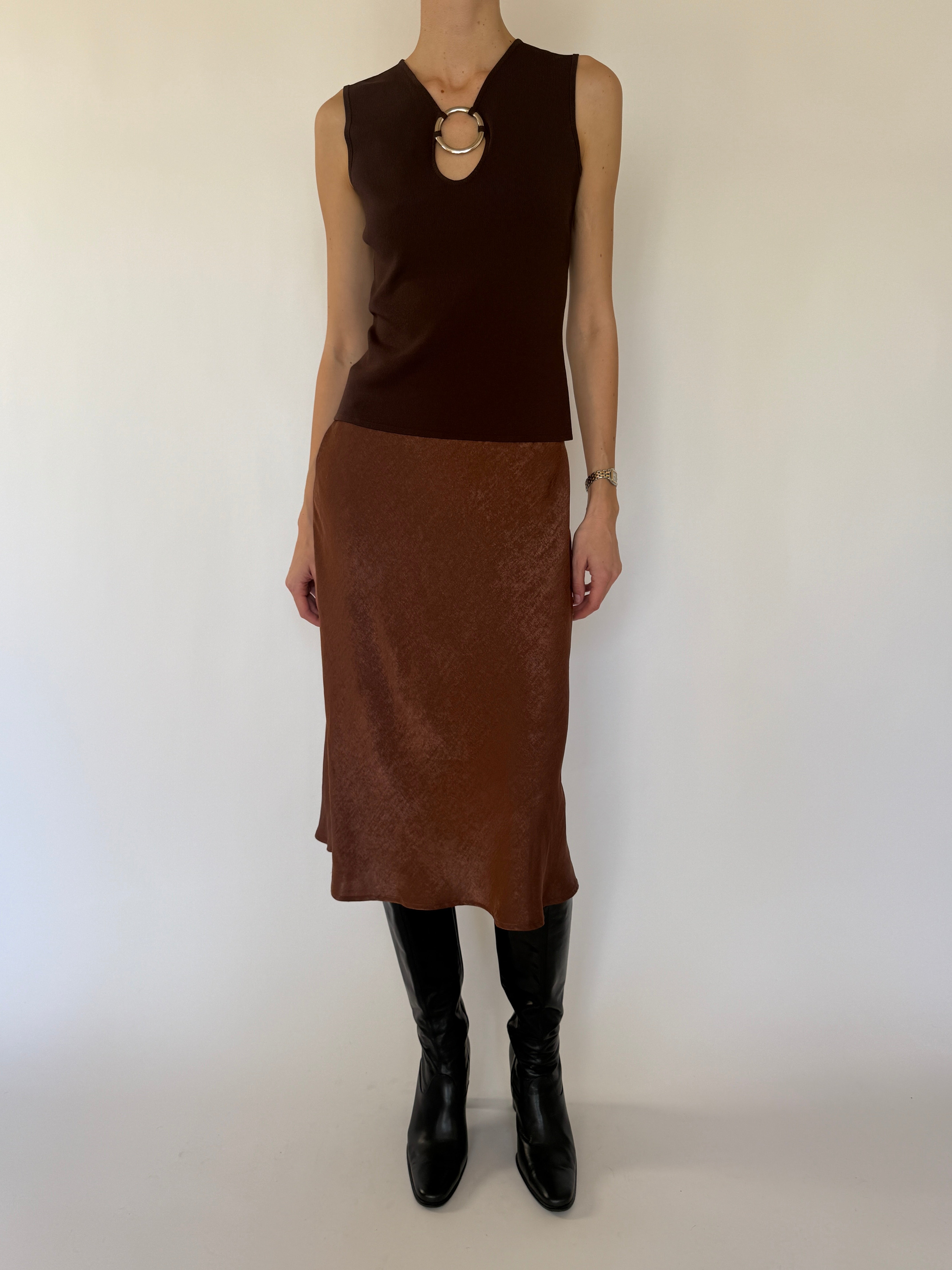 Vintage brown sleeveless ring detail top front view