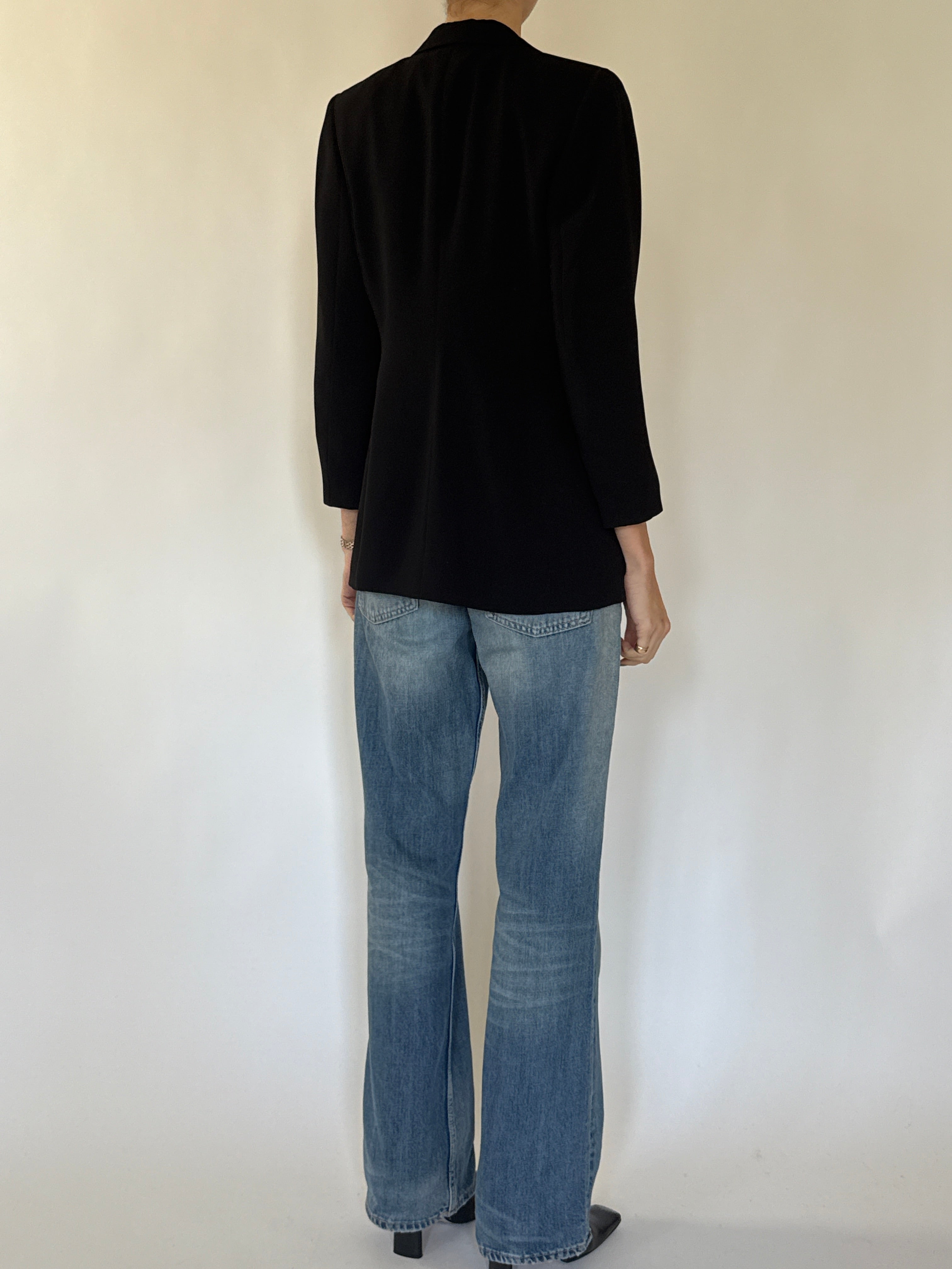 Vintage structured black blazer with tailored fit