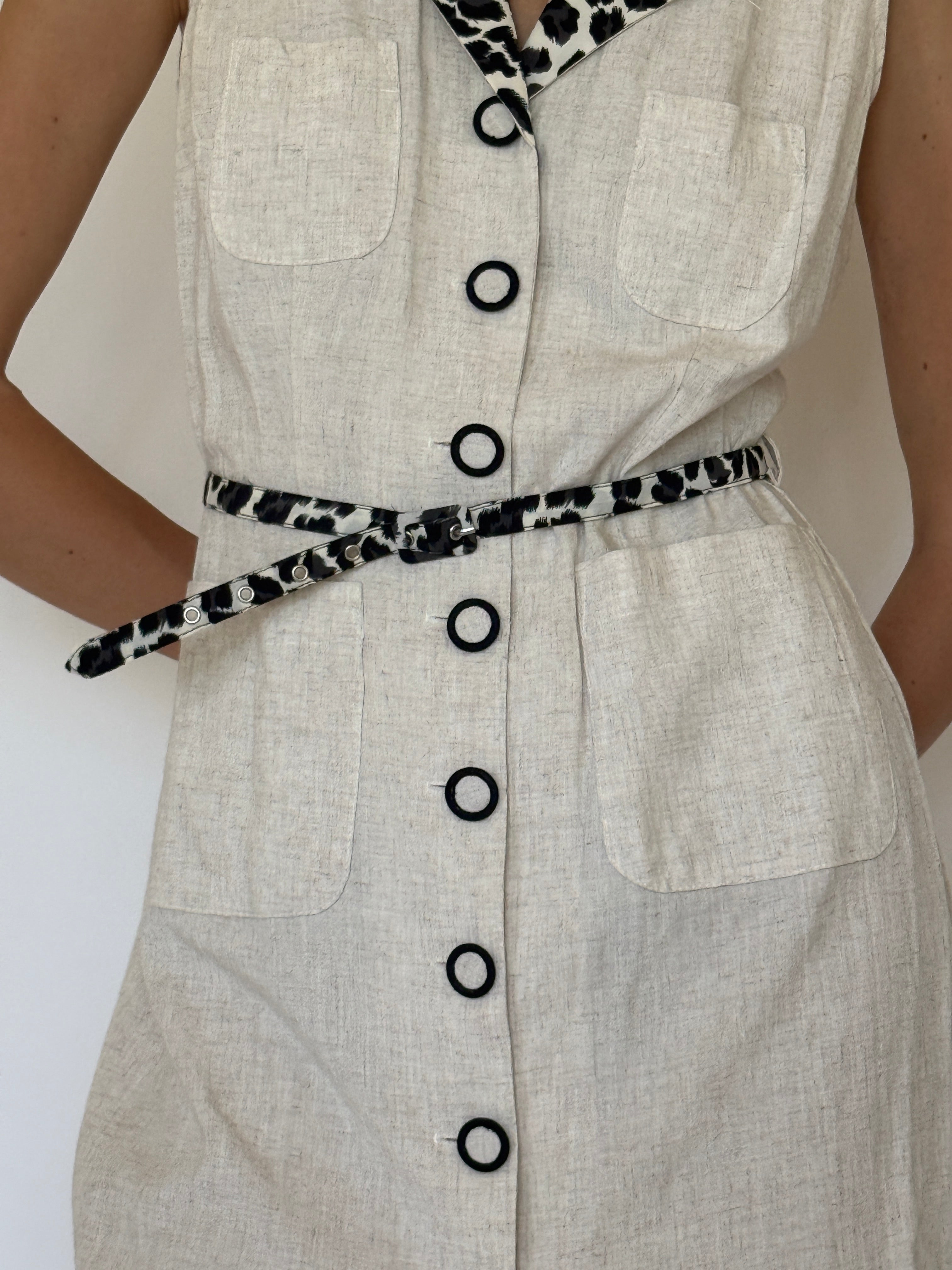 Vintage oatmeal safari mini dress animal print lapel and belt detail