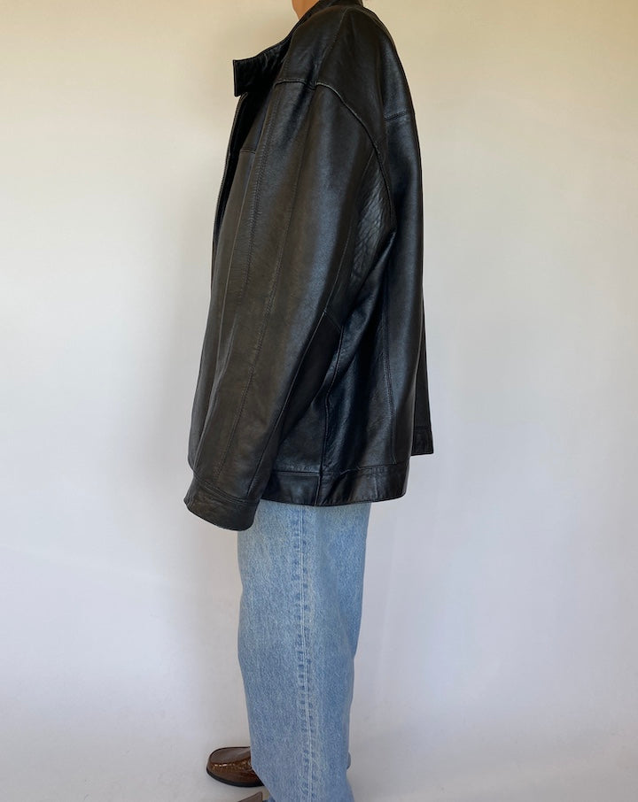 VINTAGE OVERSIZED BLACK LEATHER JACKET 1578