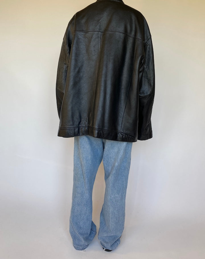 VINTAGE OVERSIZED BLACK LEATHER JACKET 1578