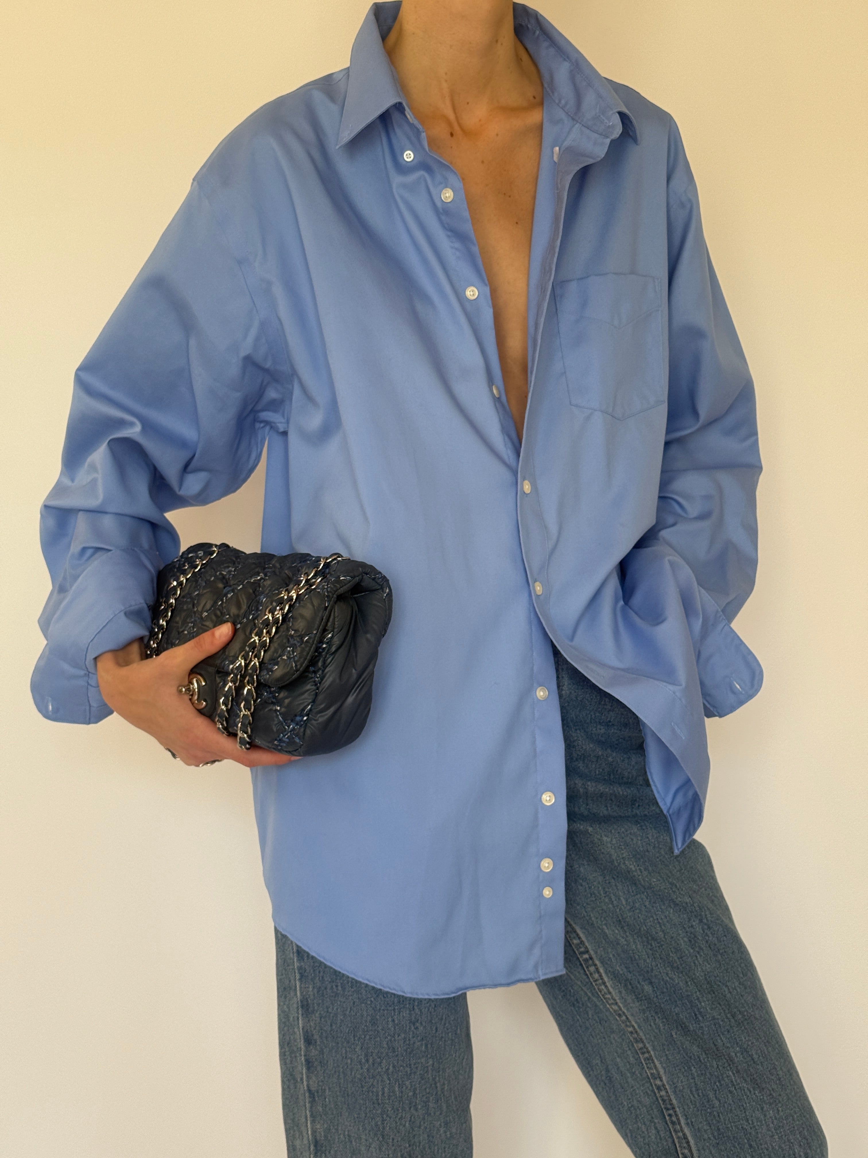 Vintage blue cotton blend shirt collar detail