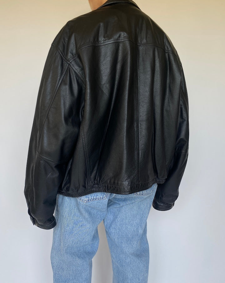 VINTAGE BLACK OVERSIZED LEATHER JACKET 3359