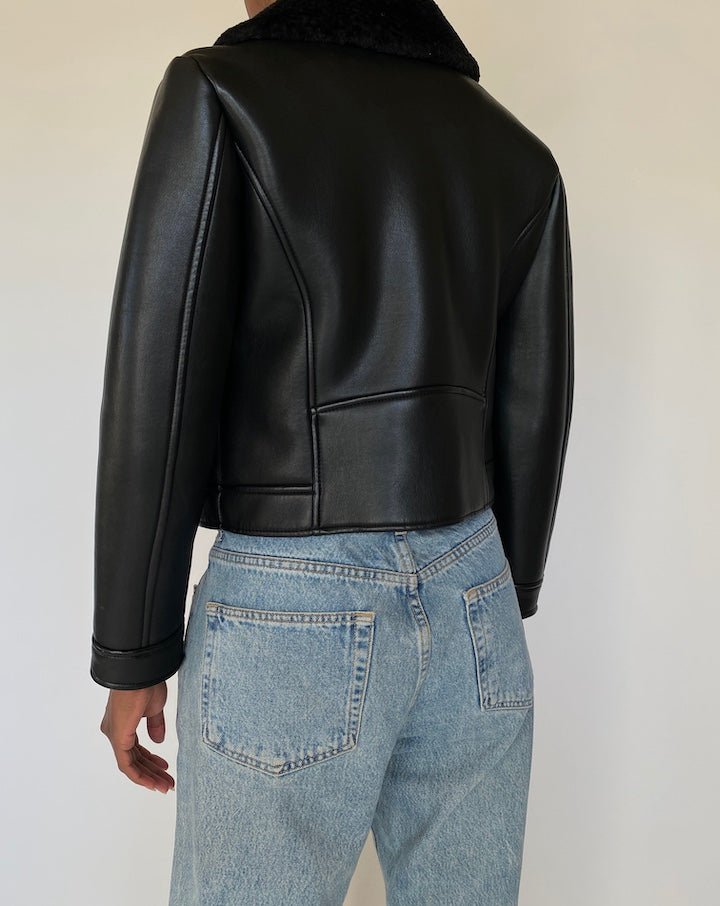 VINTAGE BLACK FAUX LEATHER JACKET 4317