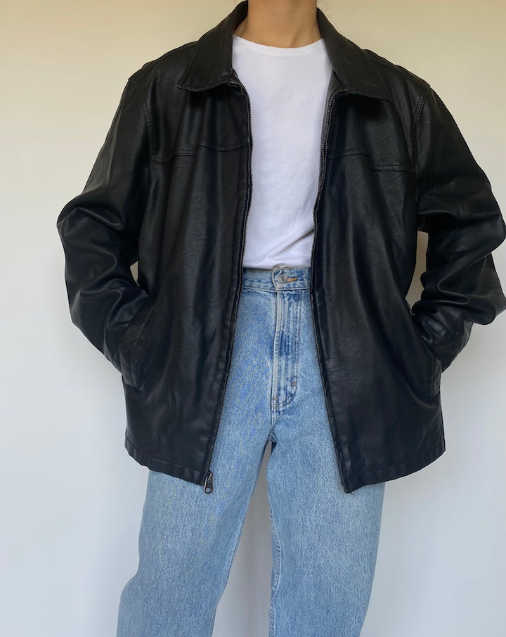VINTAGE OVESIZED BLACK LEATHER JACKET 3362