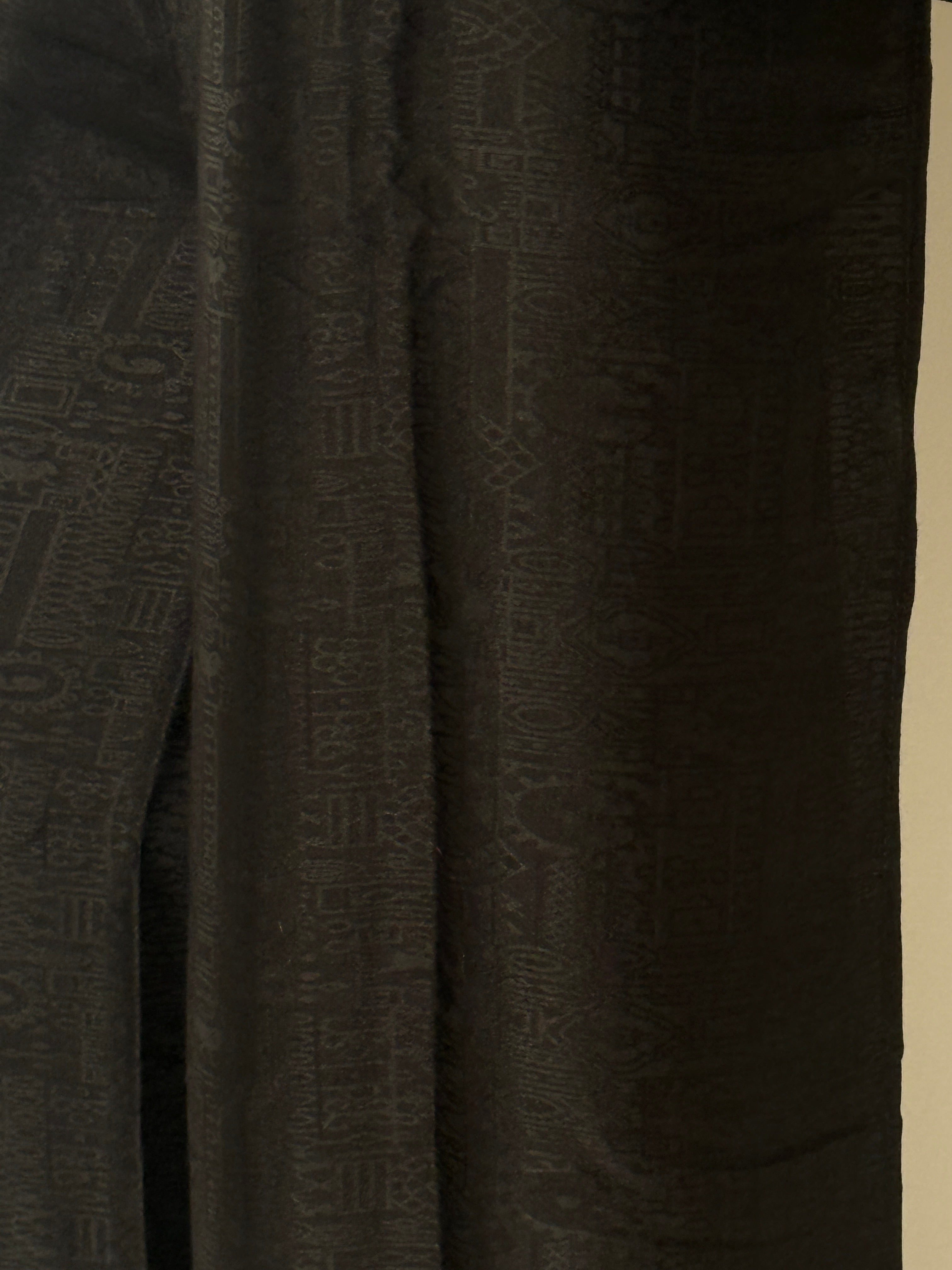 Vintage black lightweight pants with straight cut detailed