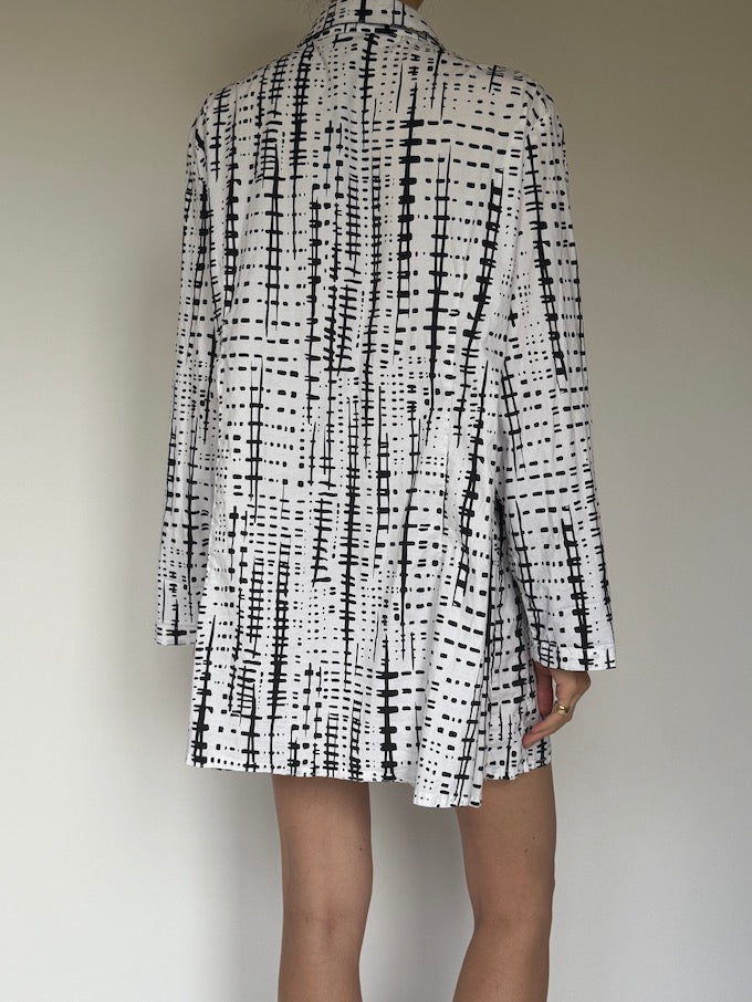 Vintage Graphic Button-Up Shirt-Dress 6267
