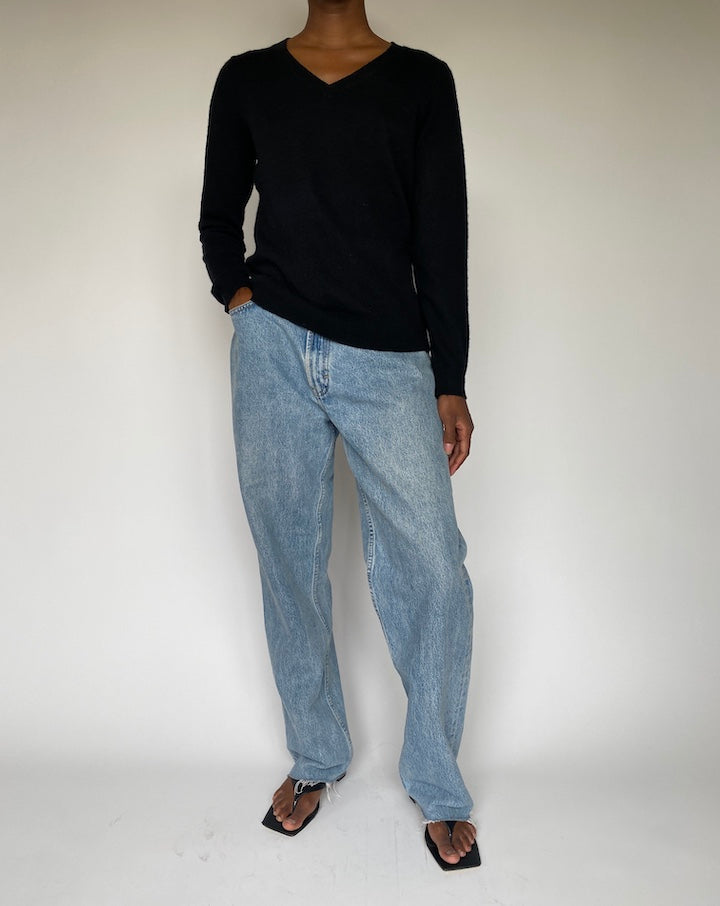 VINTAGE BLACK CASHMERE SWEATER 3802