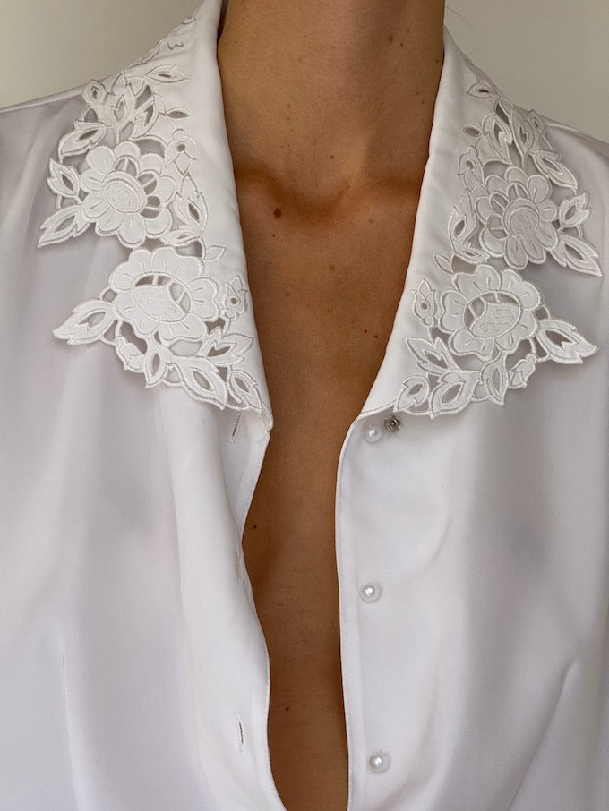 Vintage Button Up Blouse In White 5826
