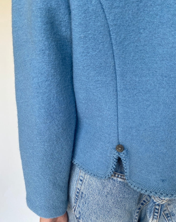 VINTAGE BLUE WOOL CARDIGAN 3401