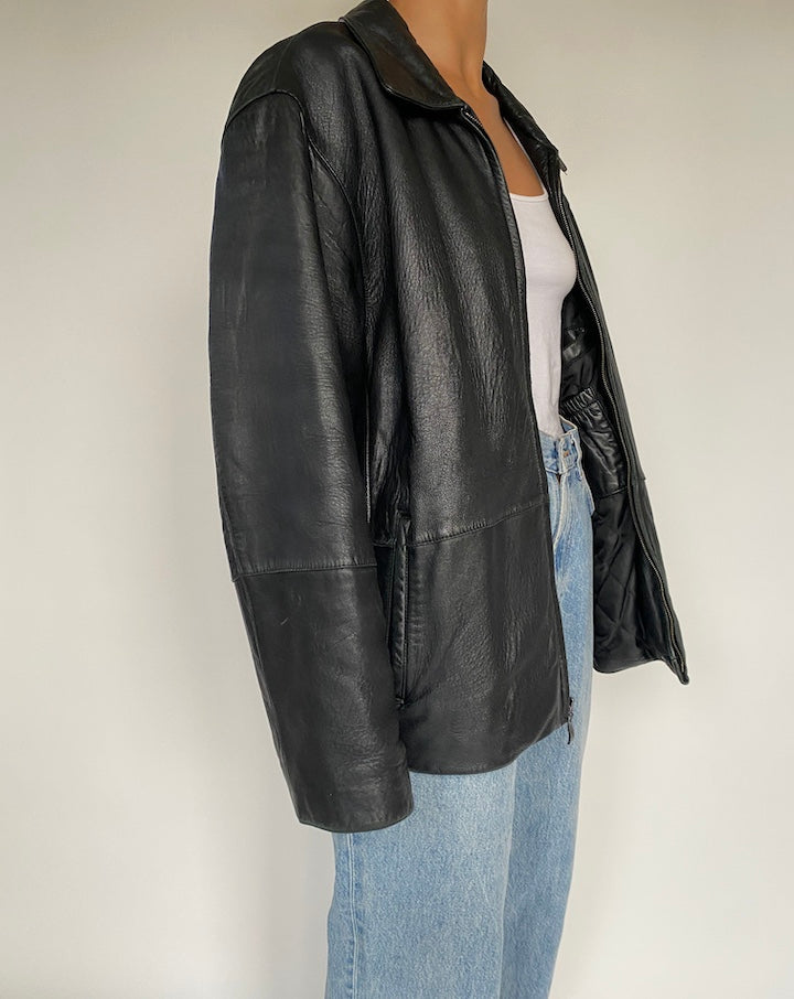 VINTAGE BLACK LEATHER JACKET 2891