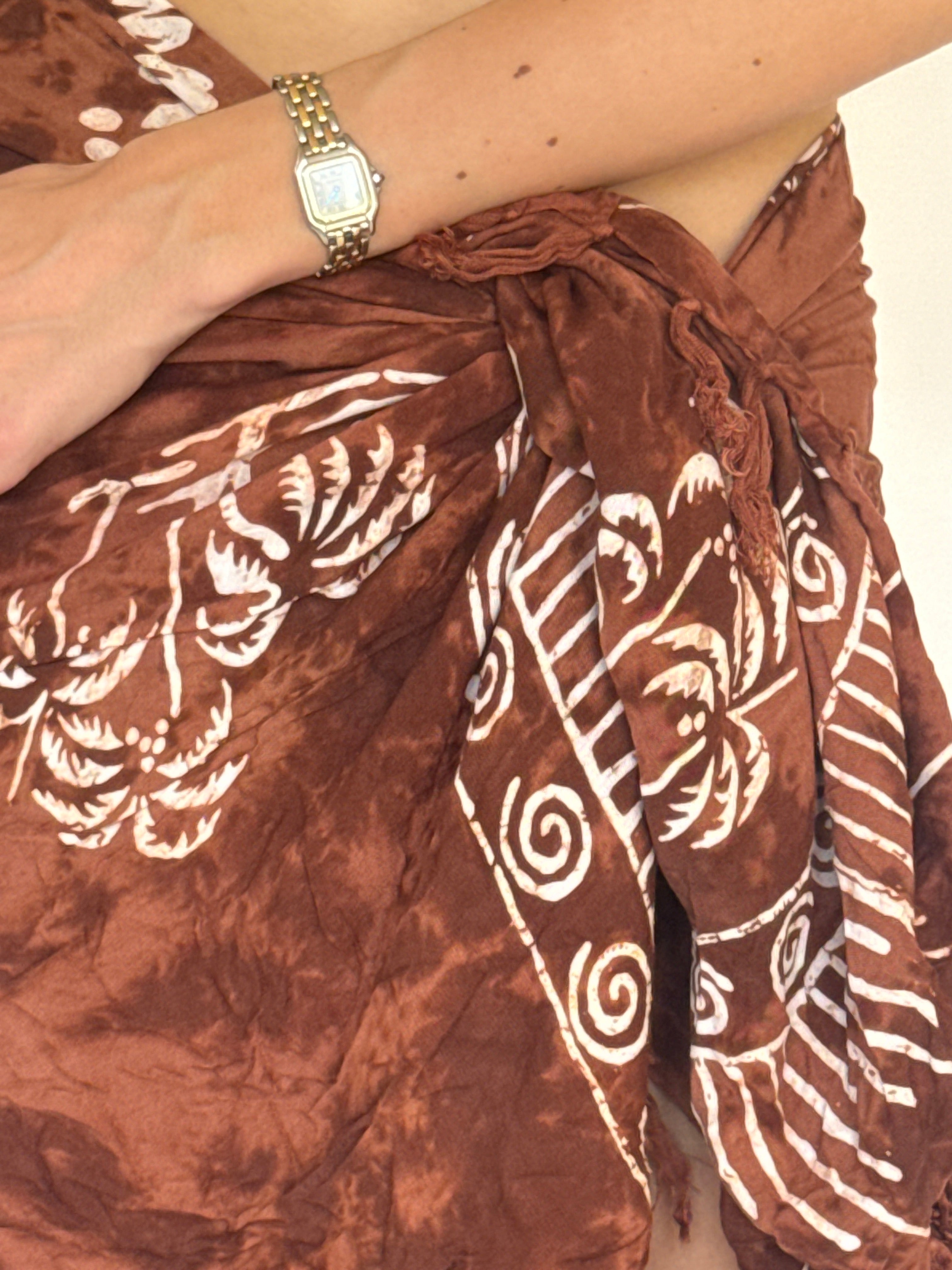 Vintage brown tropical sarong print detail