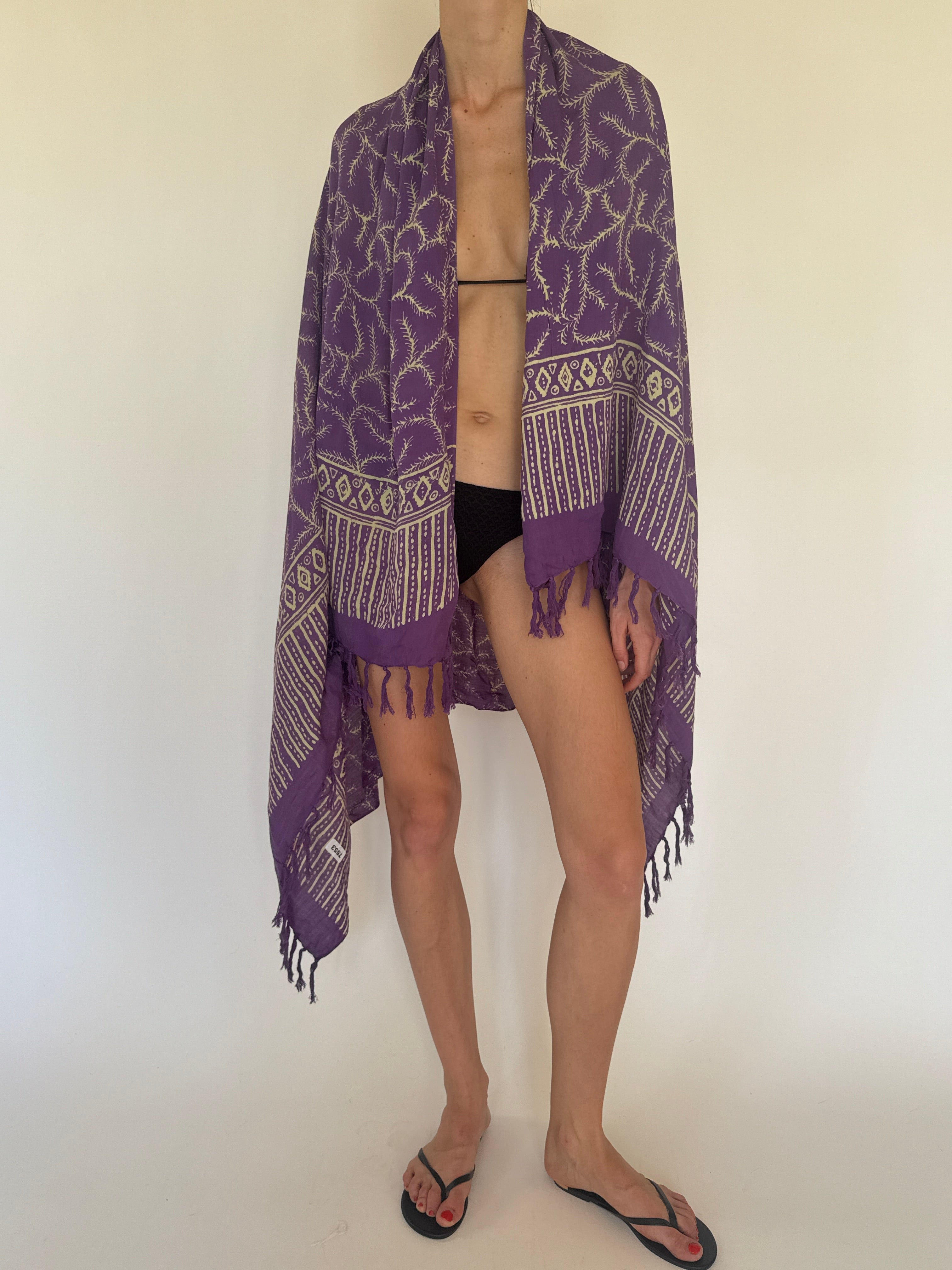Vintage purple printed sarong geometric border detail