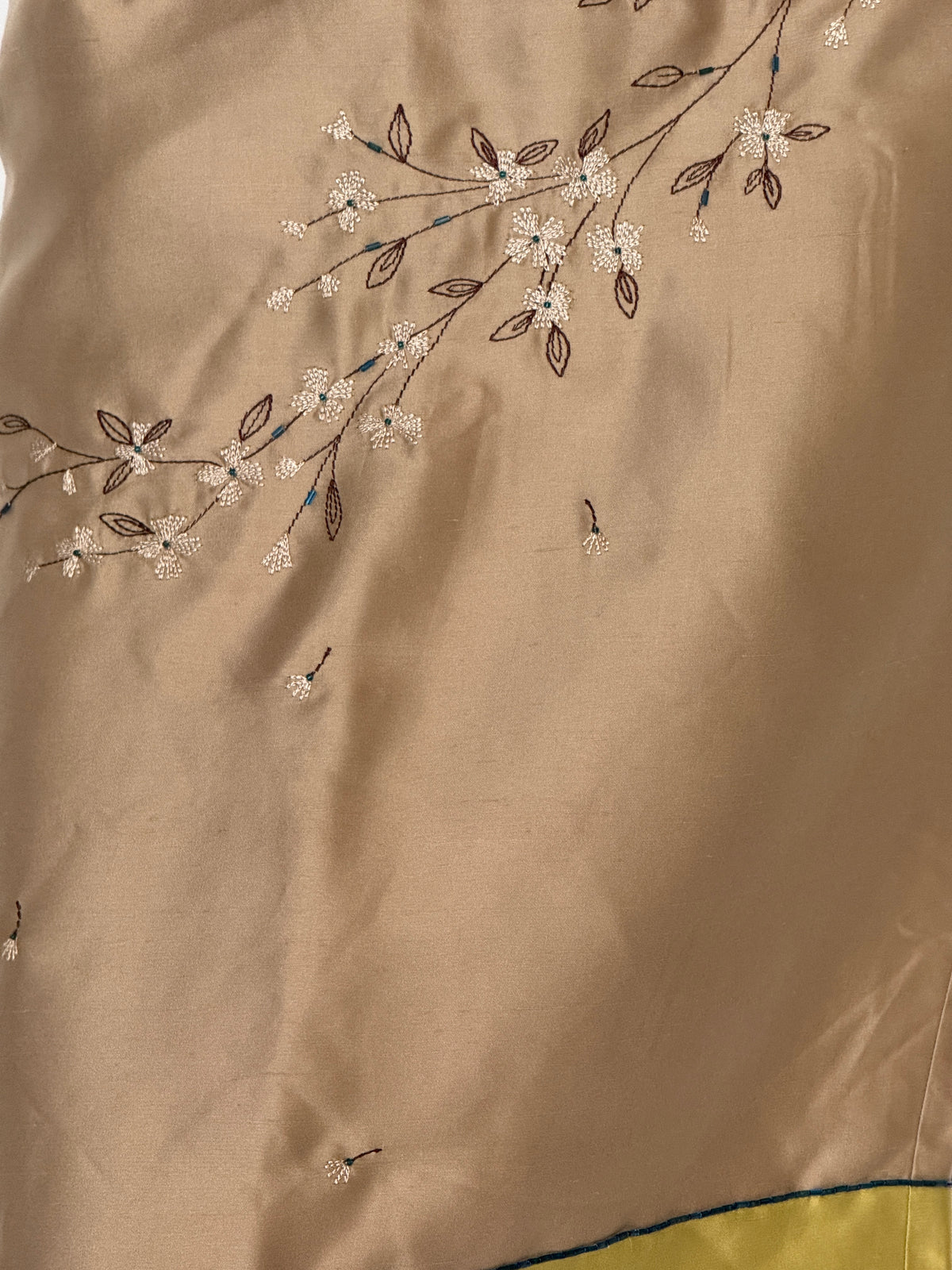 Vintage 100% Silk Embroidered Floral Pencil Skirt Beige & Chartreuse 8360