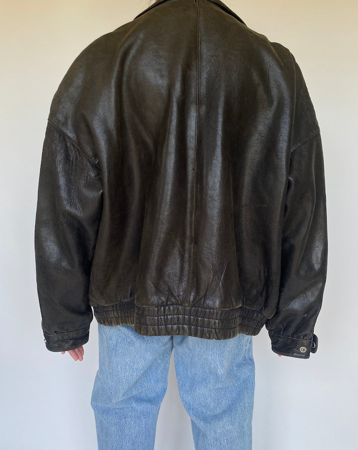 VINTAGE OVERSIZED BLACK LEATHER JACKET 3428