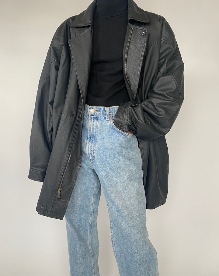 VINTAGE OVERSIZED BLACK LEATHER JACKET 4368