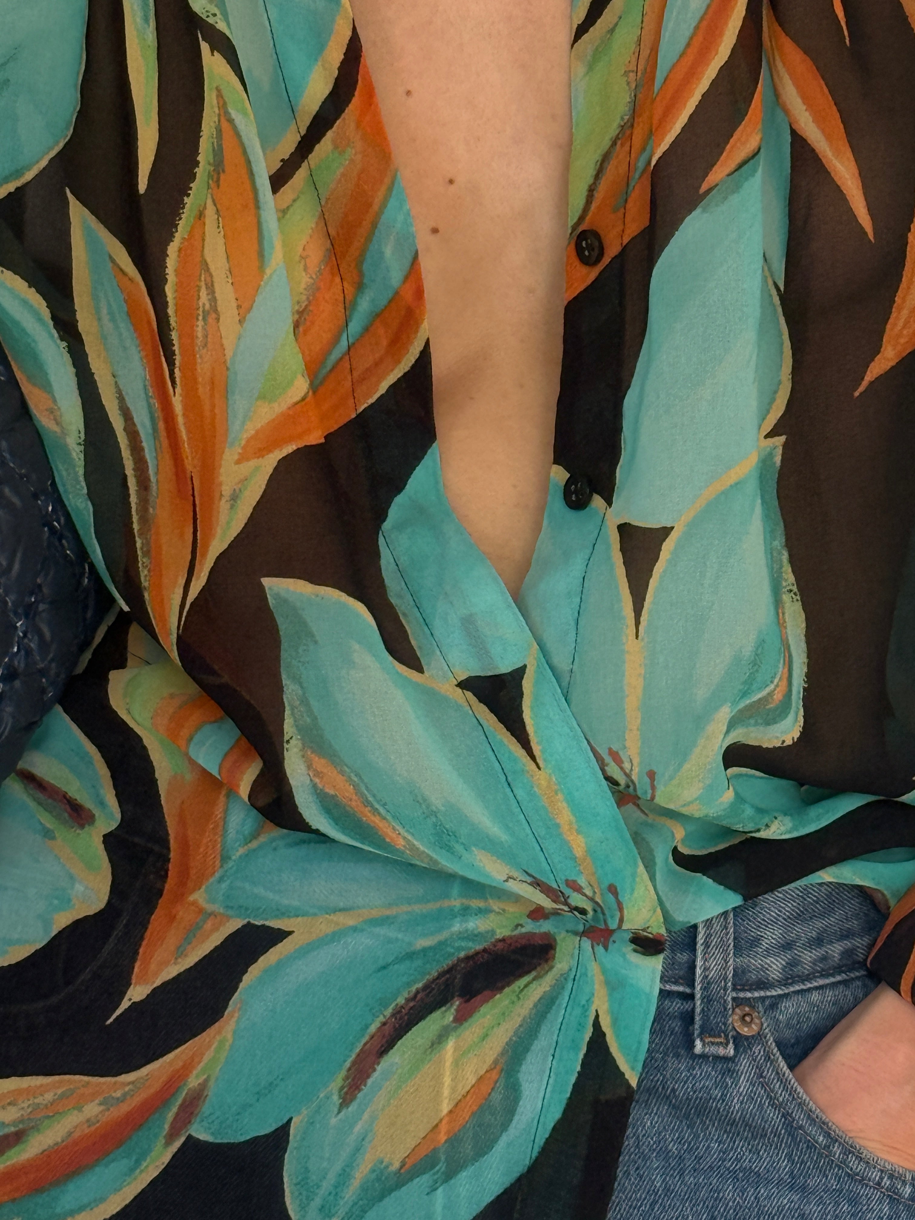 Vintage floral blouse button front detail