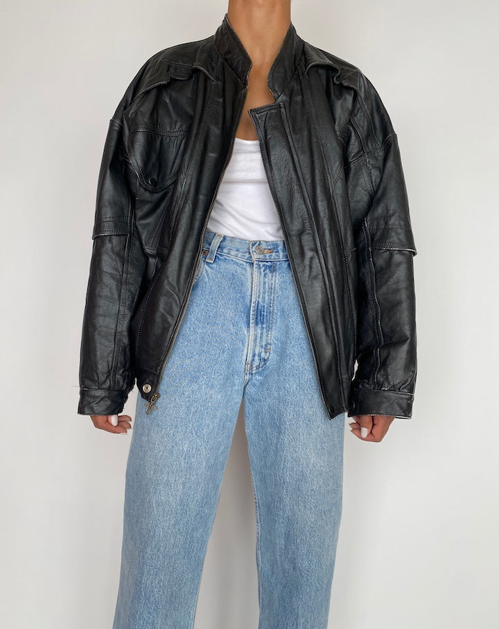 VINTAGE OVERSIZED BLACK LEATHER JACKET 2934