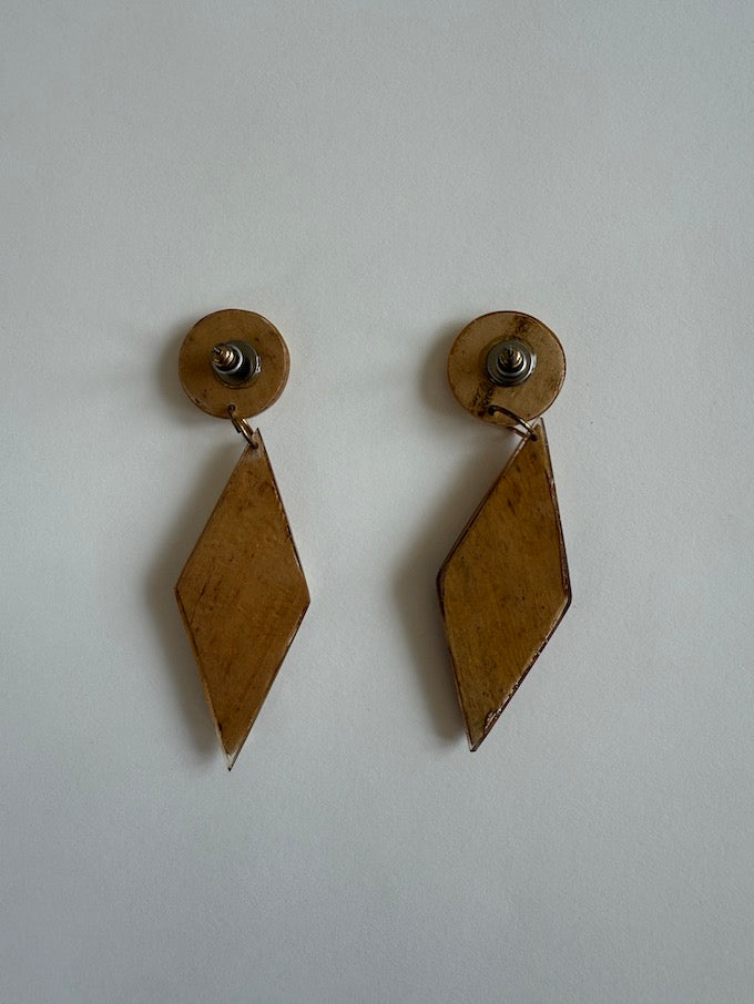 Vintage geometric diamond shape earring with round stud top