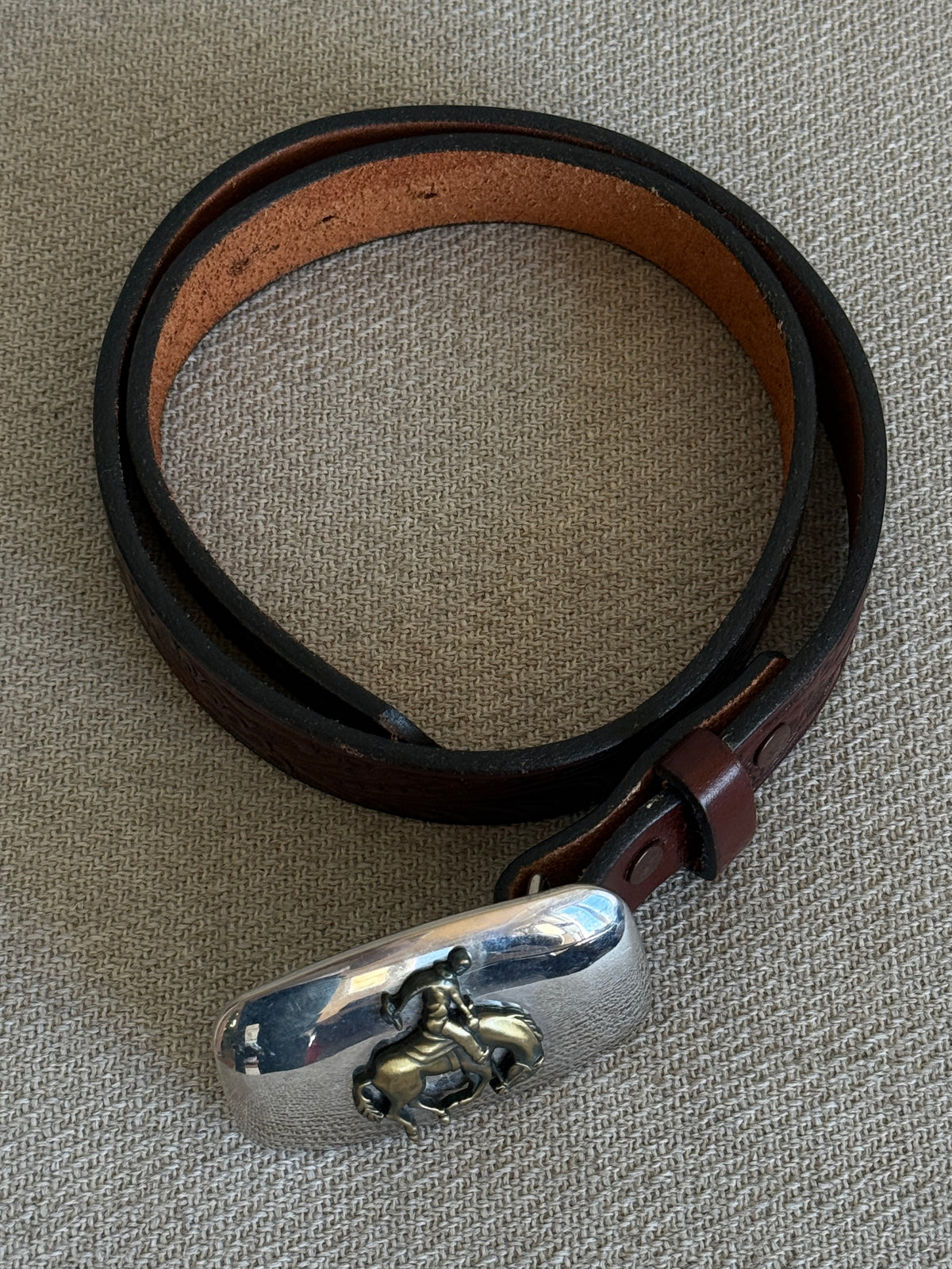(size XXS-XS Read Measurements!) Vintage Dark Brown Western Leather Belt with Silver Horse Buckle 8188