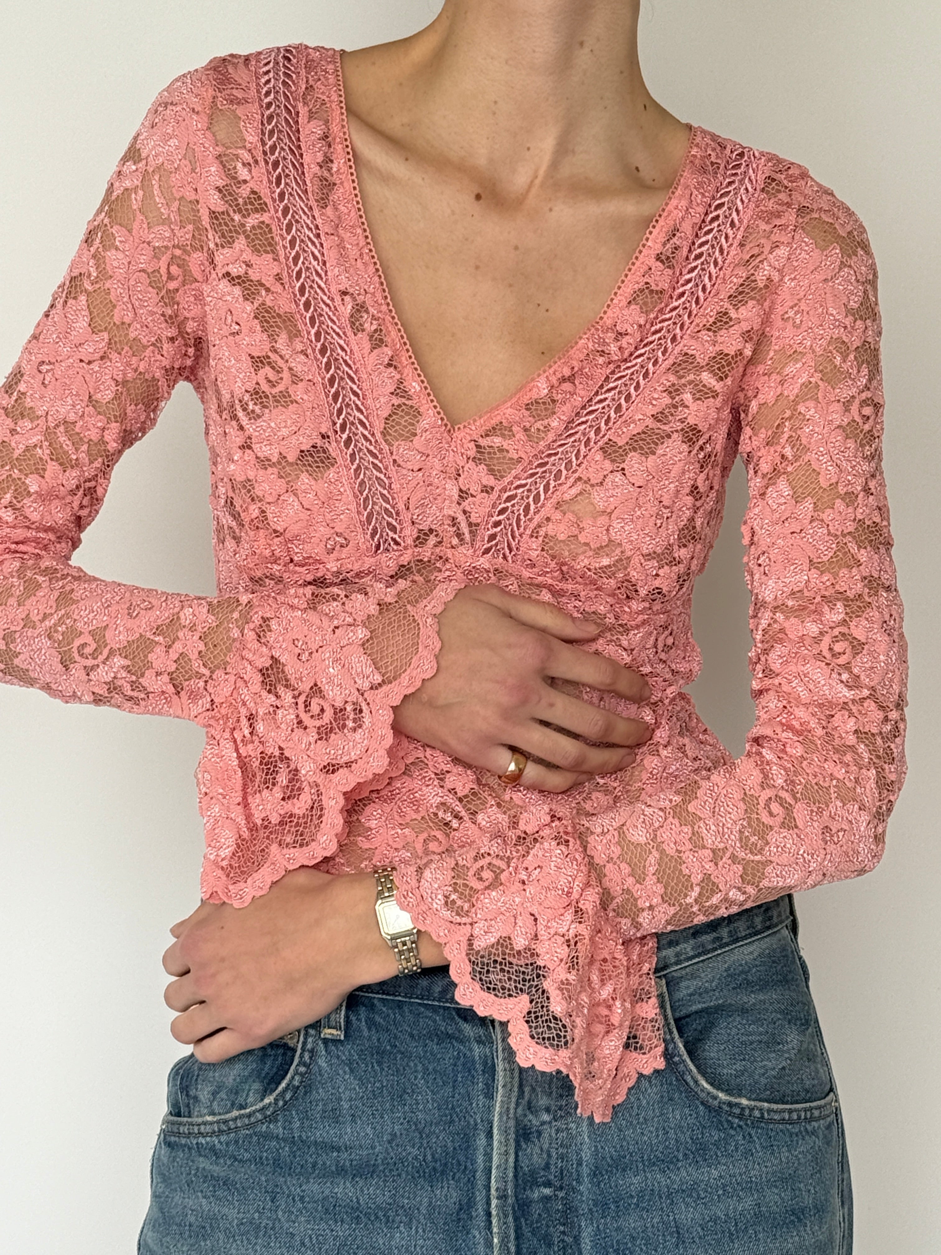 Vintage lace long sleeve top pink V-neck detail