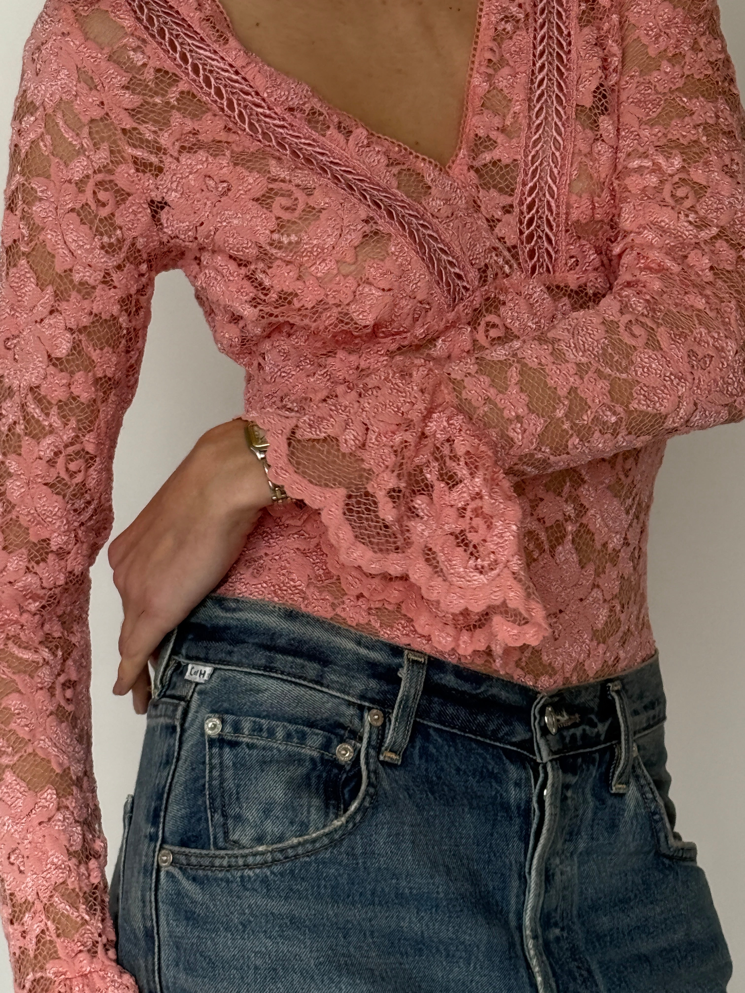 Vintage lace long sleeve top pink V-neck detail