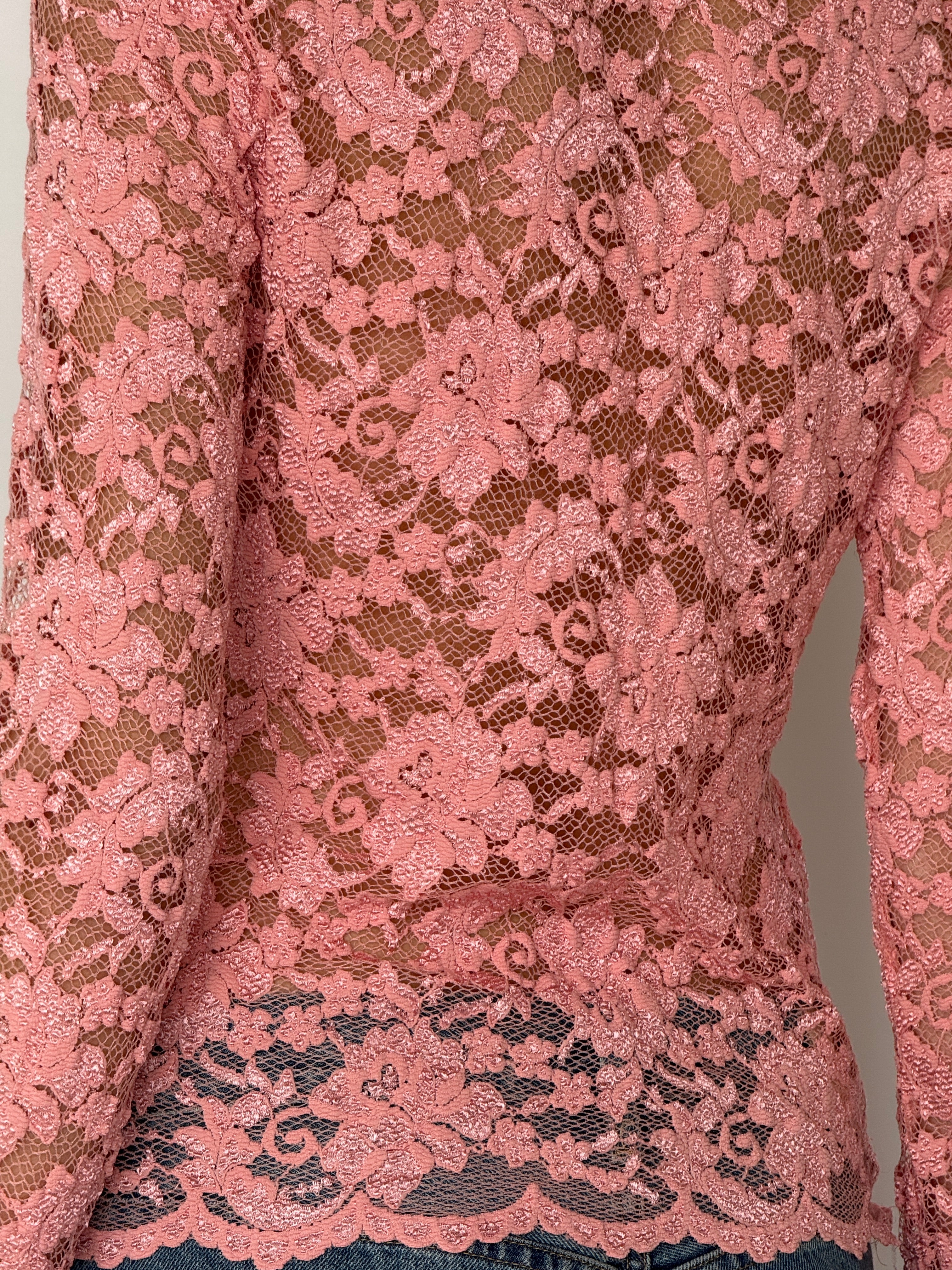 Vintage floral lace top pink back view close-up