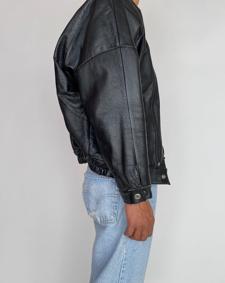 VINTAGE BLACK LEATHER JACKET 2944