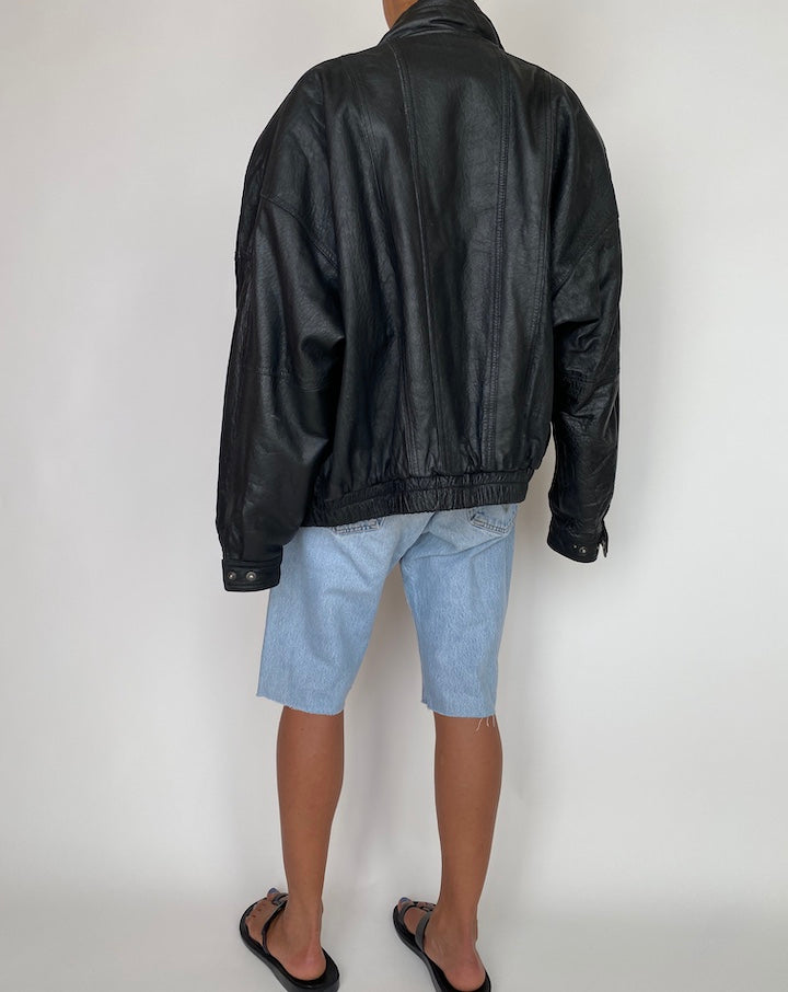 VINTAGE OVERSIZED BLACK LEATHER JACKET 2949
