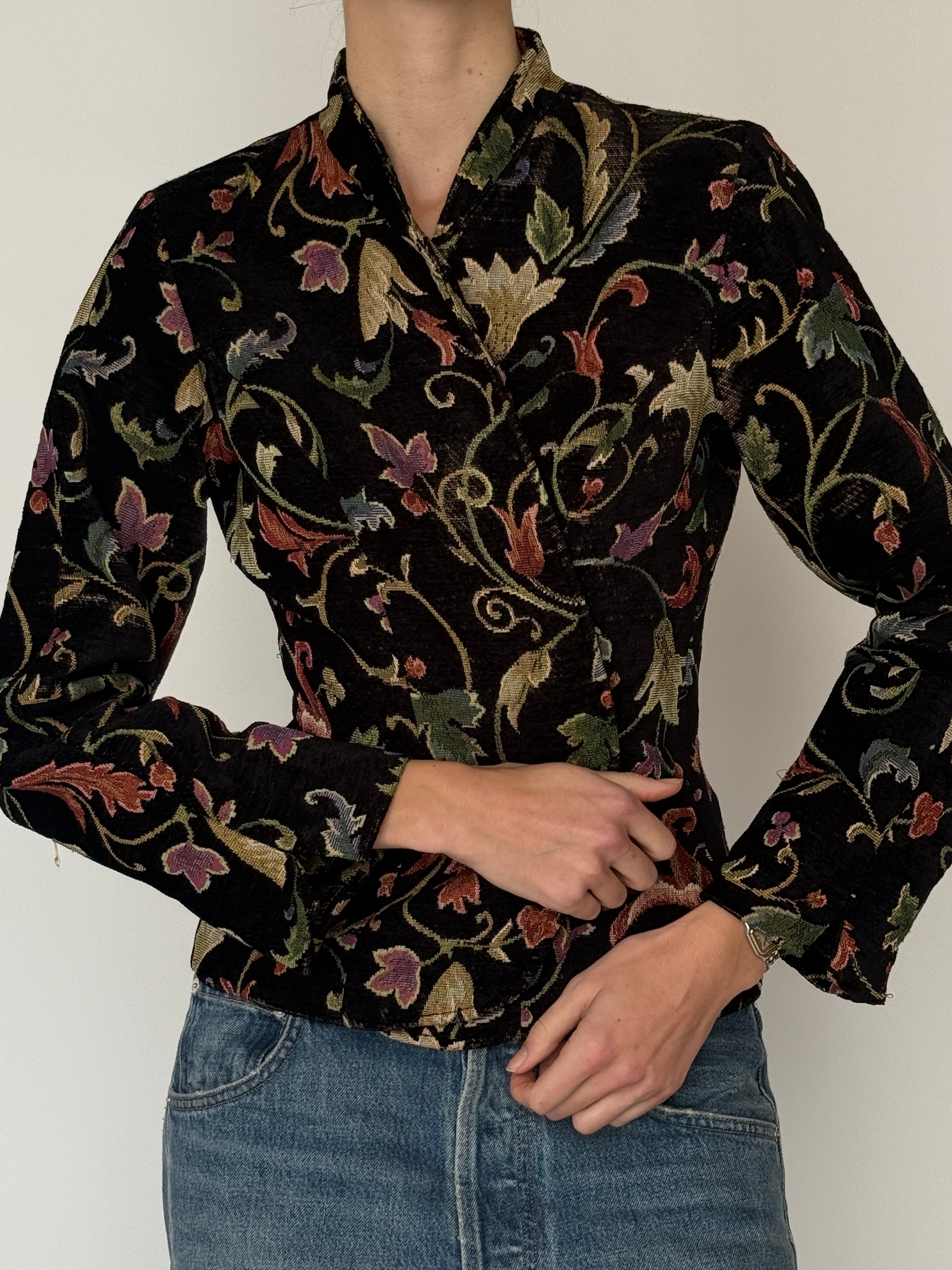 Vintage tapestry jacquard jacket black close up