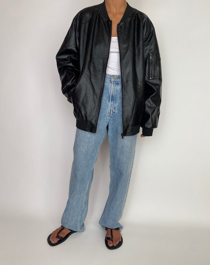 VINTAGE OVERSIZED BLACK LEATHER JACKET 2973