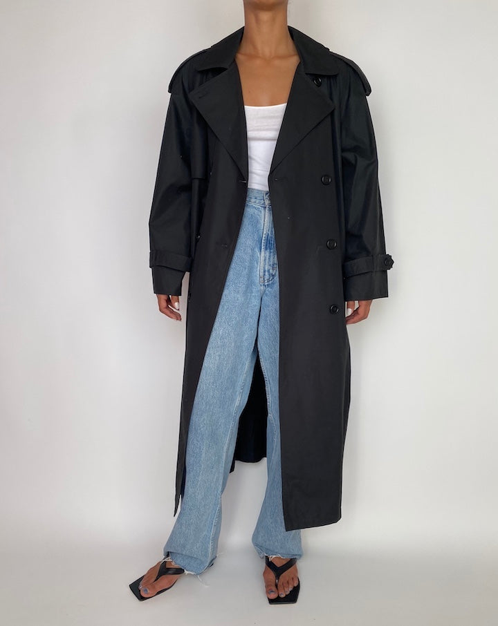 VINTAGE BLACK COAT 2993