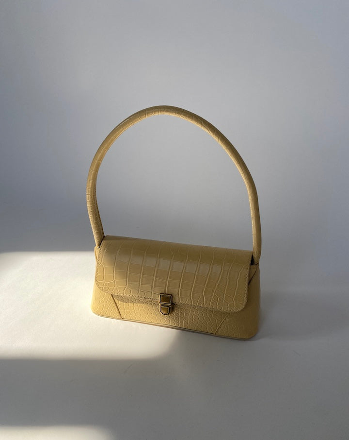 VINTAGE BEIGE BAGUETTE BAG