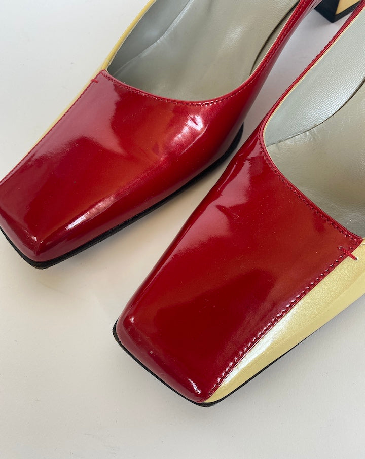 VINTAGE TWO TONED PRADA HEELS