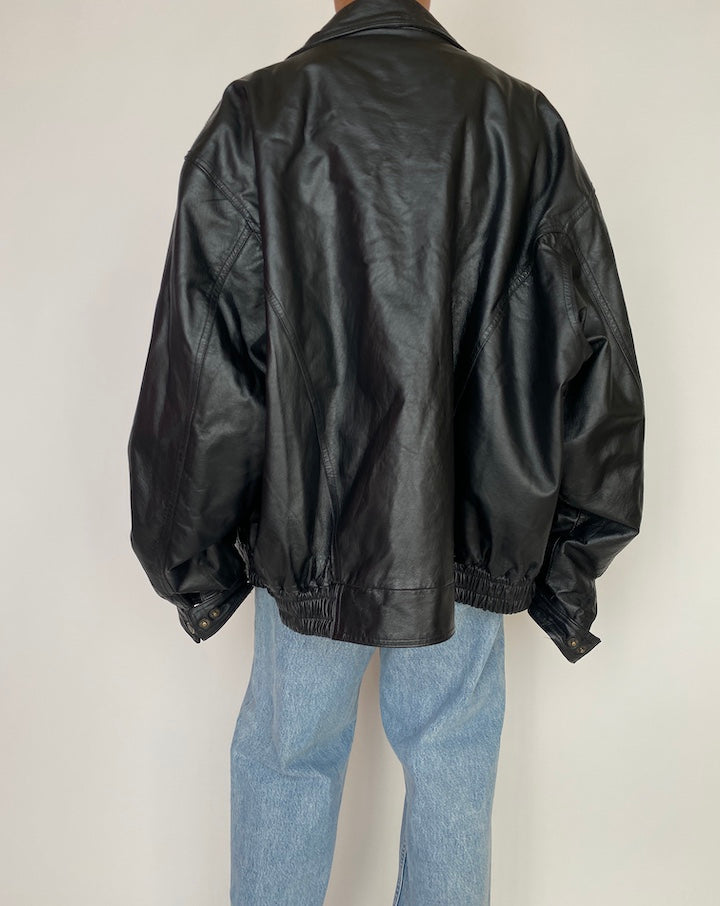 VINTAGE OVERSIZED BLACK LEATHER JACKET 2996