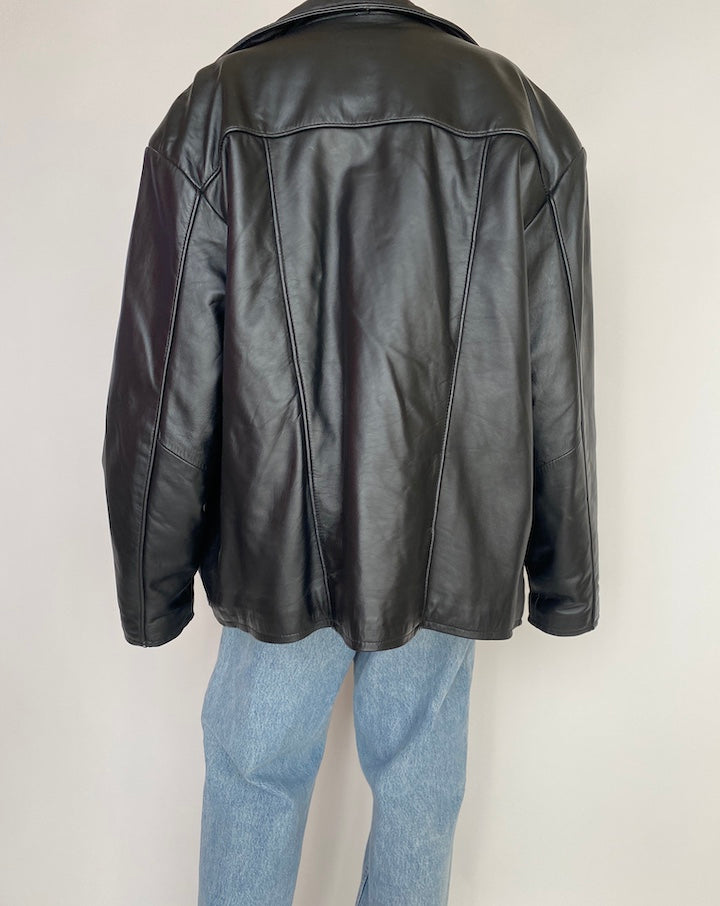 VINTAGE OVERSIZED BLACK LEATHER JACKET 3001