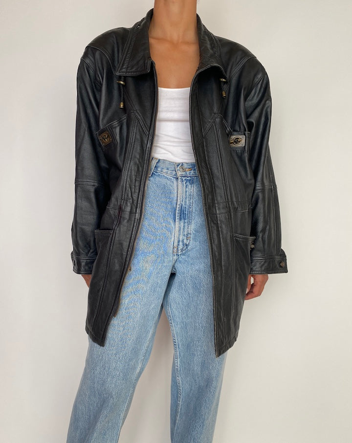 VINTAGE BLACK OVERSIZED LEATHER JACKET 3002