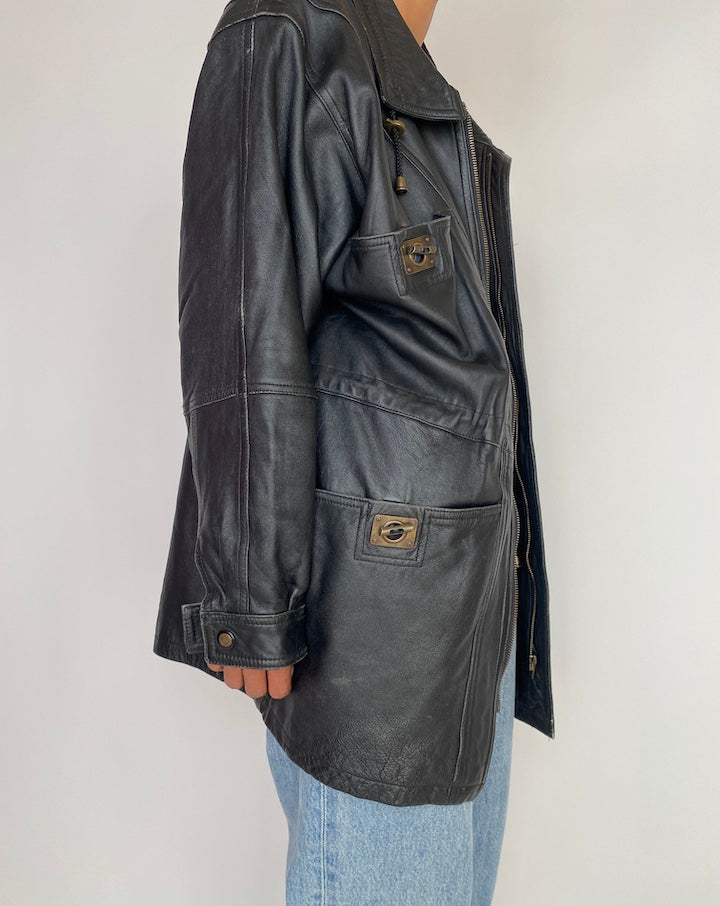 VINTAGE BLACK OVERSIZED LEATHER JACKET 3002