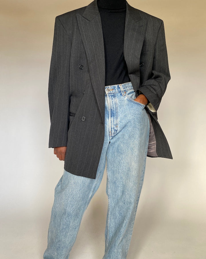 VINTAGE GREAY PINSTRIPED BLAZER 4409
