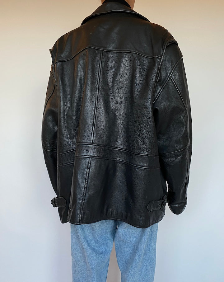 VINTAGE OVERSIZED BLACK LEATHER JACKET 1647