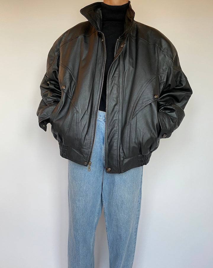 VINTAGE BOXY BLACK LEATHER JACKET 1648