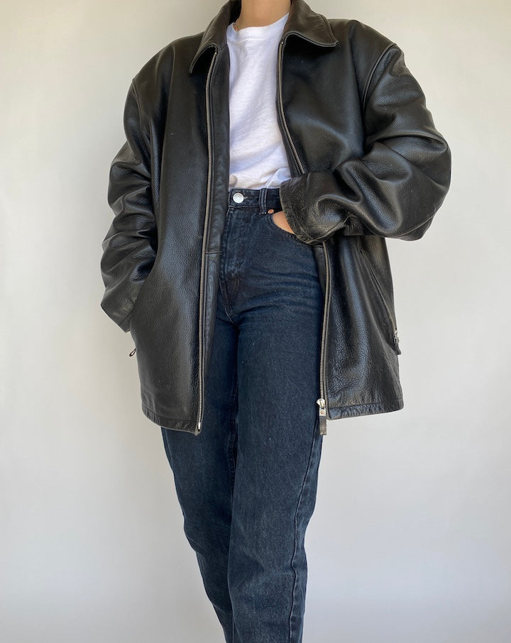 VINTAGE OVERSIZED BLACK LEATHER JACKET 425