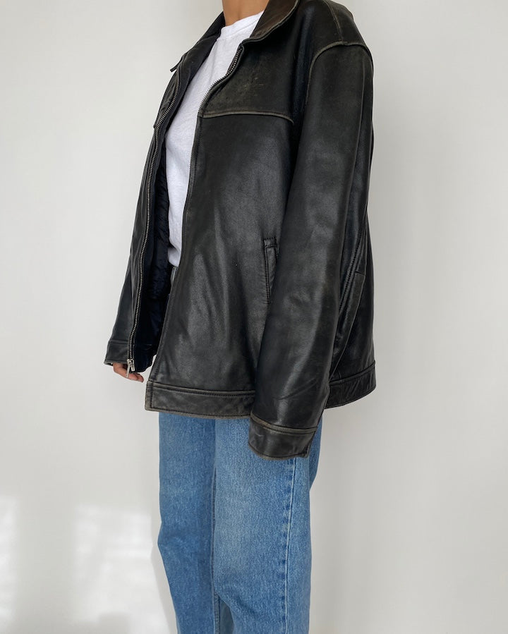 VINTAGE OVERSIZED BLACK LEATHER JACKET 2466