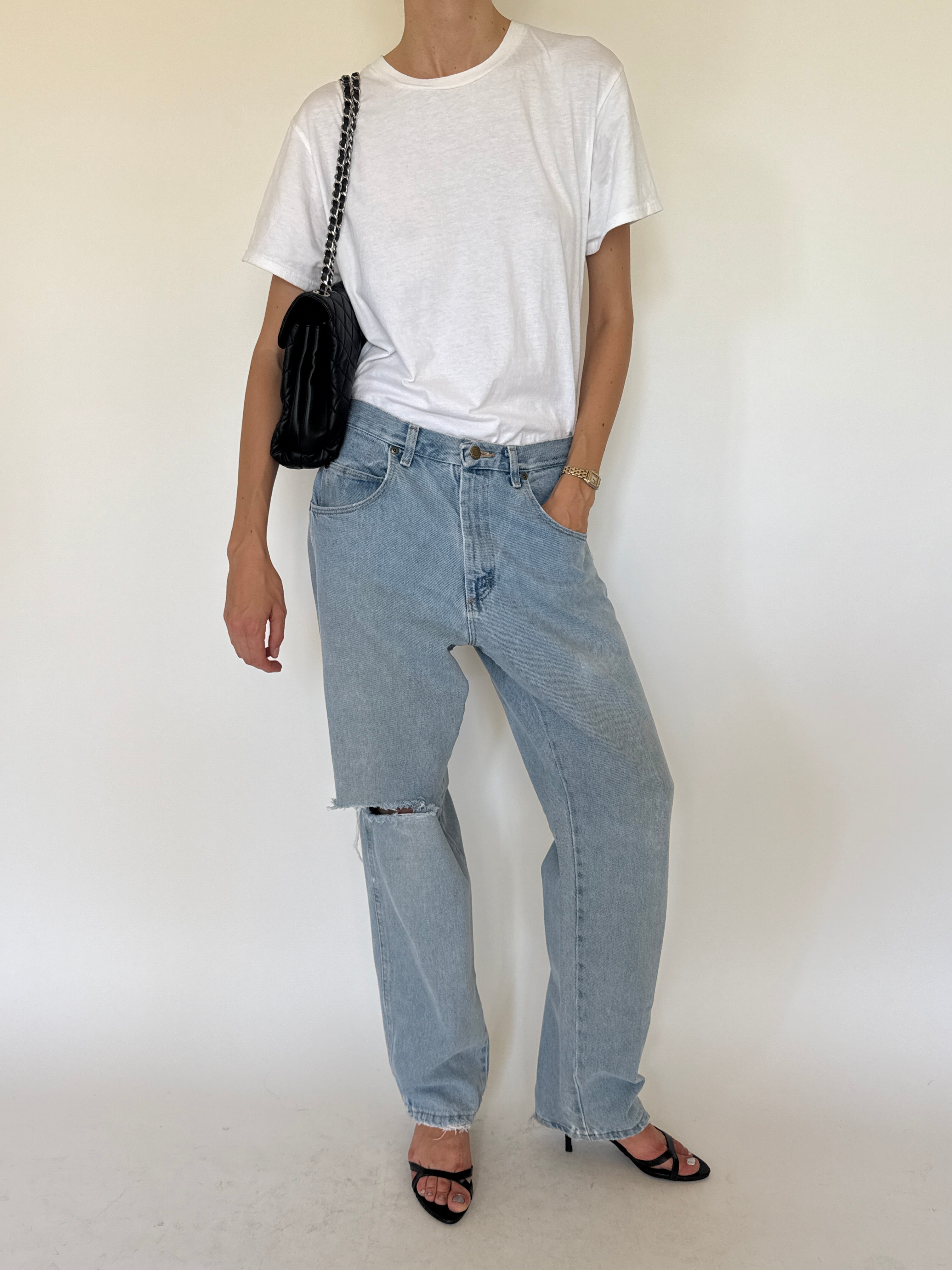 Wrangler Blue Ridge light blue jeans front view